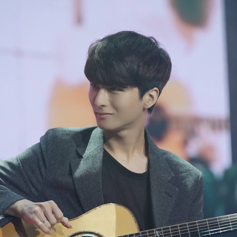 Sungha Jung's YouTube Empire: How a Guitar Prodigy Earned His Wealth